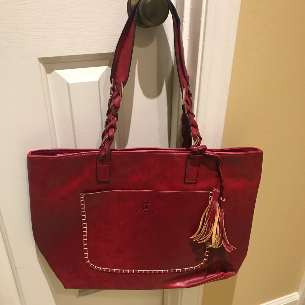 Shoulder bag- red/burgundy